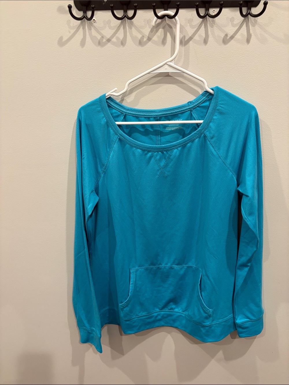 Tek Gear Turquoise Long-Sleeve Scoop Neck Pullover worn once